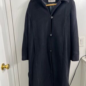 Black Long Cashmere Bill Blass coat Size XL